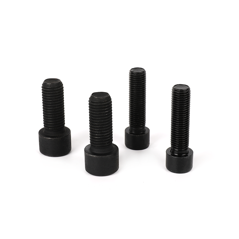 Luokka 8.8 Musta oksidi Full-Thread Hexagon -pistorasian pultit